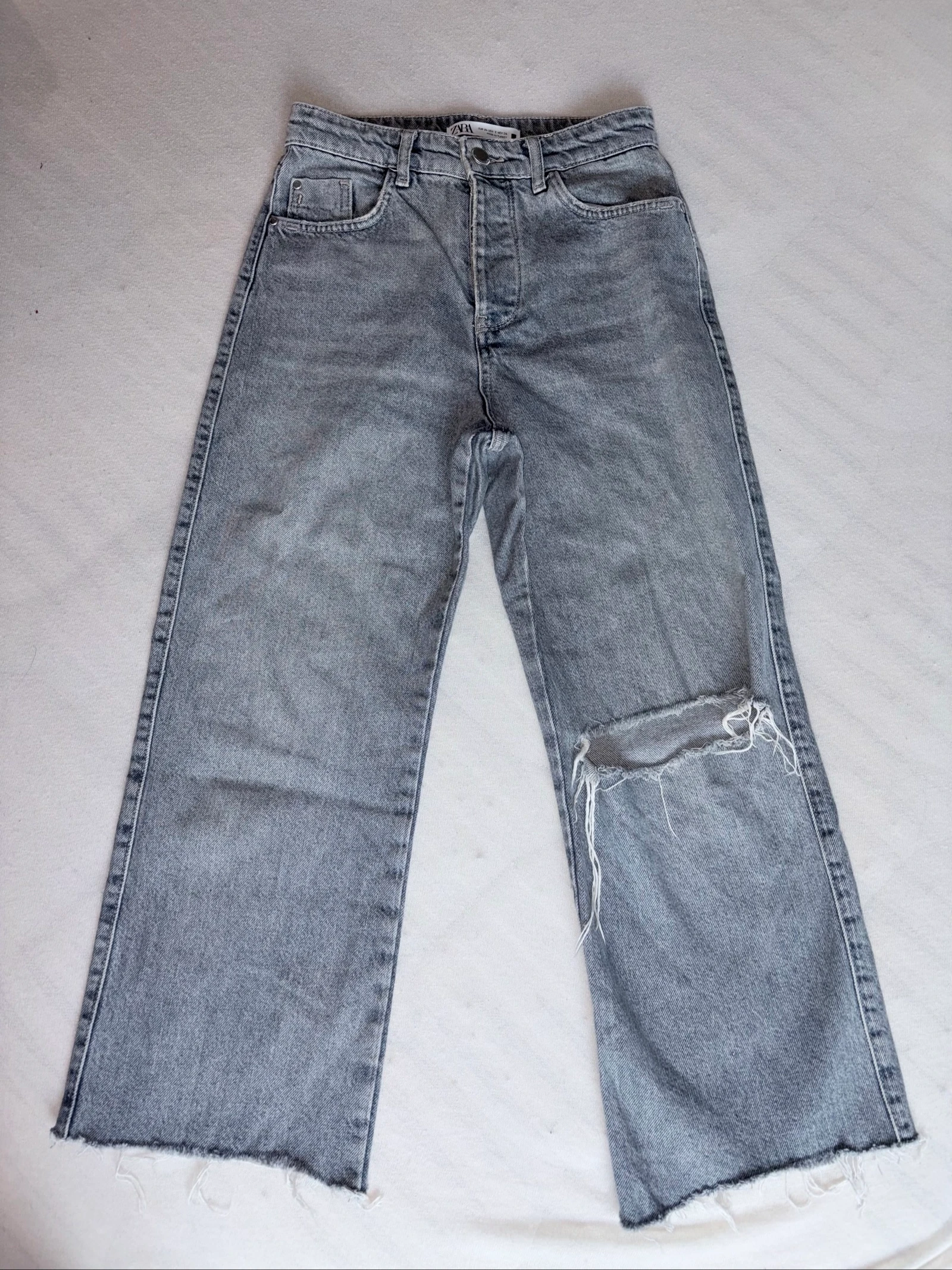 Jean gris Zara coupe large déchiré – Taille XS (34)